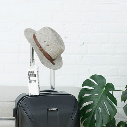 Tradycyjne czy na kółkach – jakie walizki wybrać?