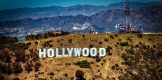 Ile godzin trwa lot do Los Angeles?